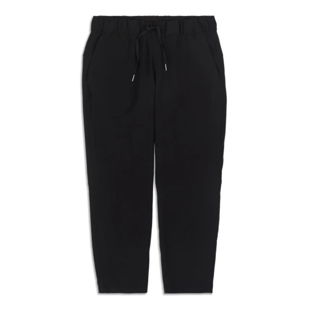 Lululemon On the Fly Pants, drawstring and front pock